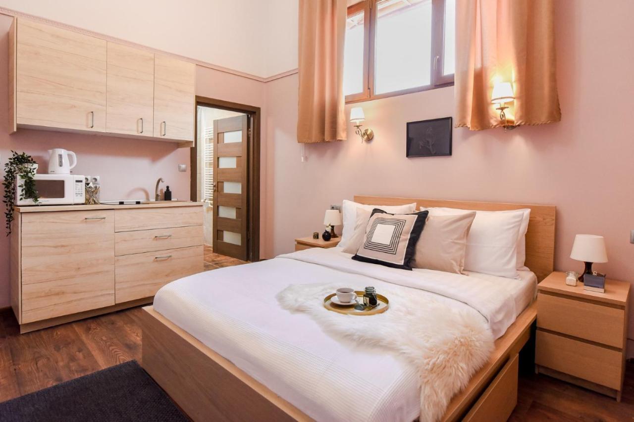 Le Petit & Cosy - Best Location Old Town & Quiet Bukarest Eksteriør billede